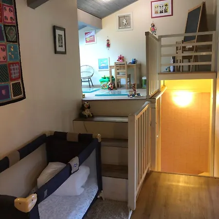 Prune 200m 5 Avec Piscine Et Garage 艾克斯莱班