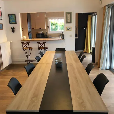 Prune 200m 5 Avec Piscine Et Garage 别墅 艾克斯莱班