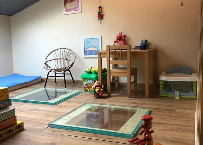 Prune 200m 5 Avec Piscine Et Garage エクスレバン