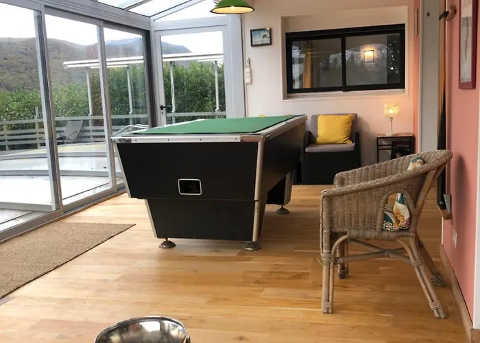 Prune 200m 5 Avec Piscine Et Garage ヴィラ