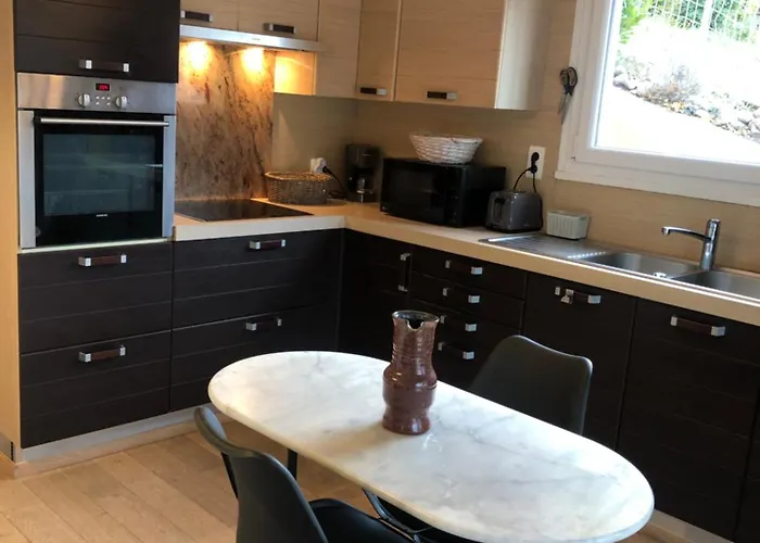 Prune 200m 5 Avec Piscine Et Garage ヴィラ エクスレバン