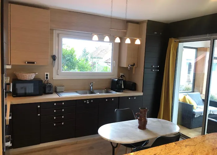 ヴィラ Prune 200m 5 Avec Piscine Et Garage