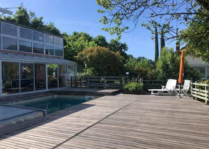 Prune 200m 5 Avec Piscine Et Garage ヴィラ